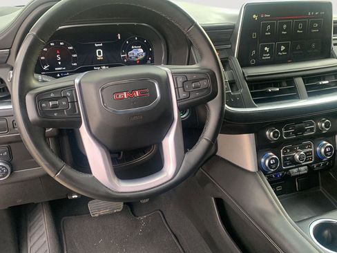 Used 2023 GMC Yukon SLT image 14