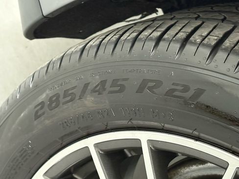 Used 2019 Porsche Cayenne AWD/4WD image 40