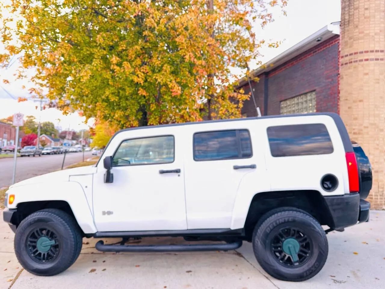 Used 2007 HUMMER H3 AWD/4WD image 10