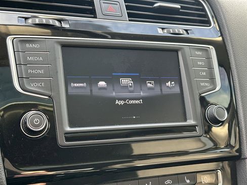 Used 2017 Volkswagen Golf SEL image 30