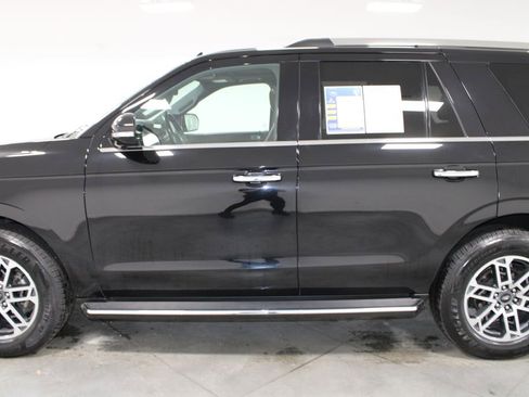 Used 2022 Ford Expedition Limited AWD/4WD image 6