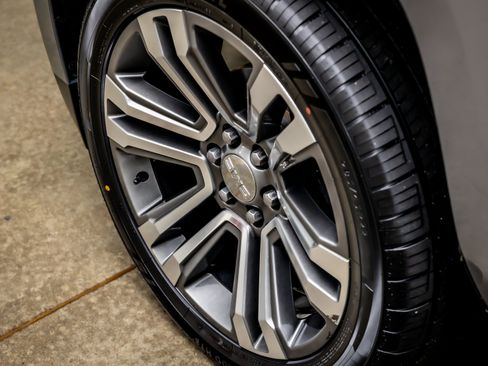 Used 2019 GMC Yukon XL Denali w/ Denali Ultimate Package RWD image 19