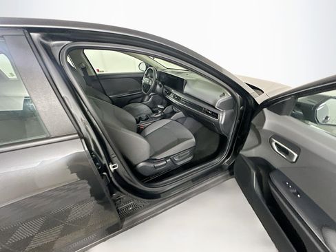 Used 2025 Kia K4 LXS image 29