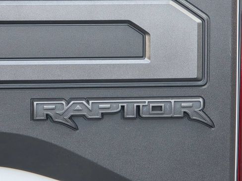 Used 2019 Ford F150 Raptor w/ Equipment Group 802A Luxury AWD/4WD image 40