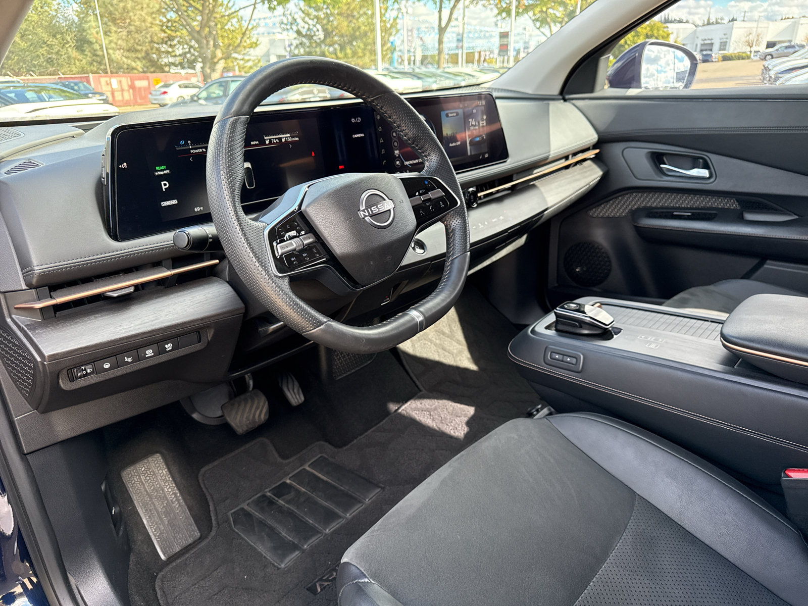 Used 2024 Nissan Ariya FWD image 13
