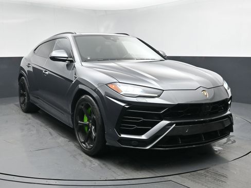Used 2020 Lamborghini Urus image 2