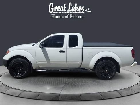 Used 2019 Nissan Frontier S RWD image 2