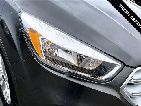 Used 2018 Ford Escape SE image 30