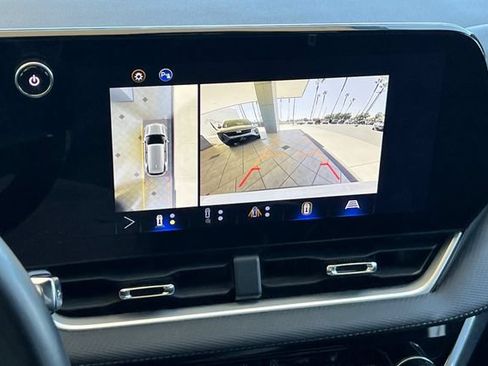 Used 2025 Chevrolet Equinox LT w/ Convenience Package II FWD image 27
