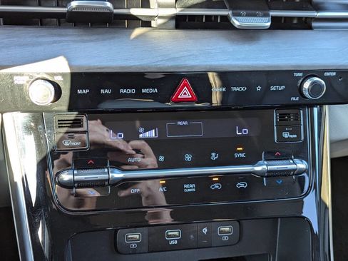 Used 2024 Kia Carnival SX image 25