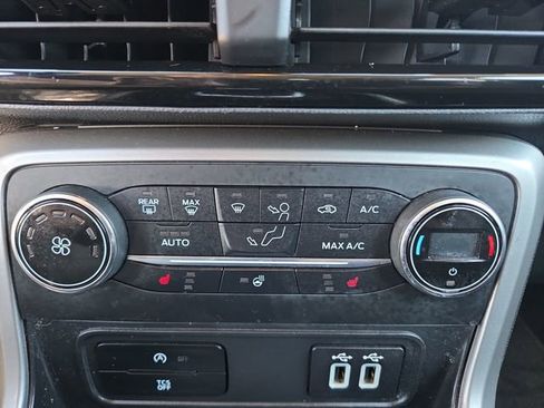 Used 2019 Ford EcoSport Titanium AWD/4WD image 26