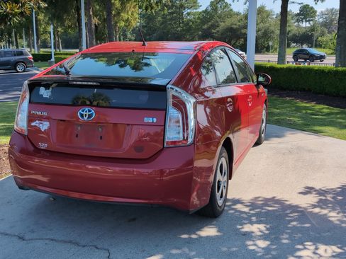 Used 2015 Toyota Prius Two FWD image 10
