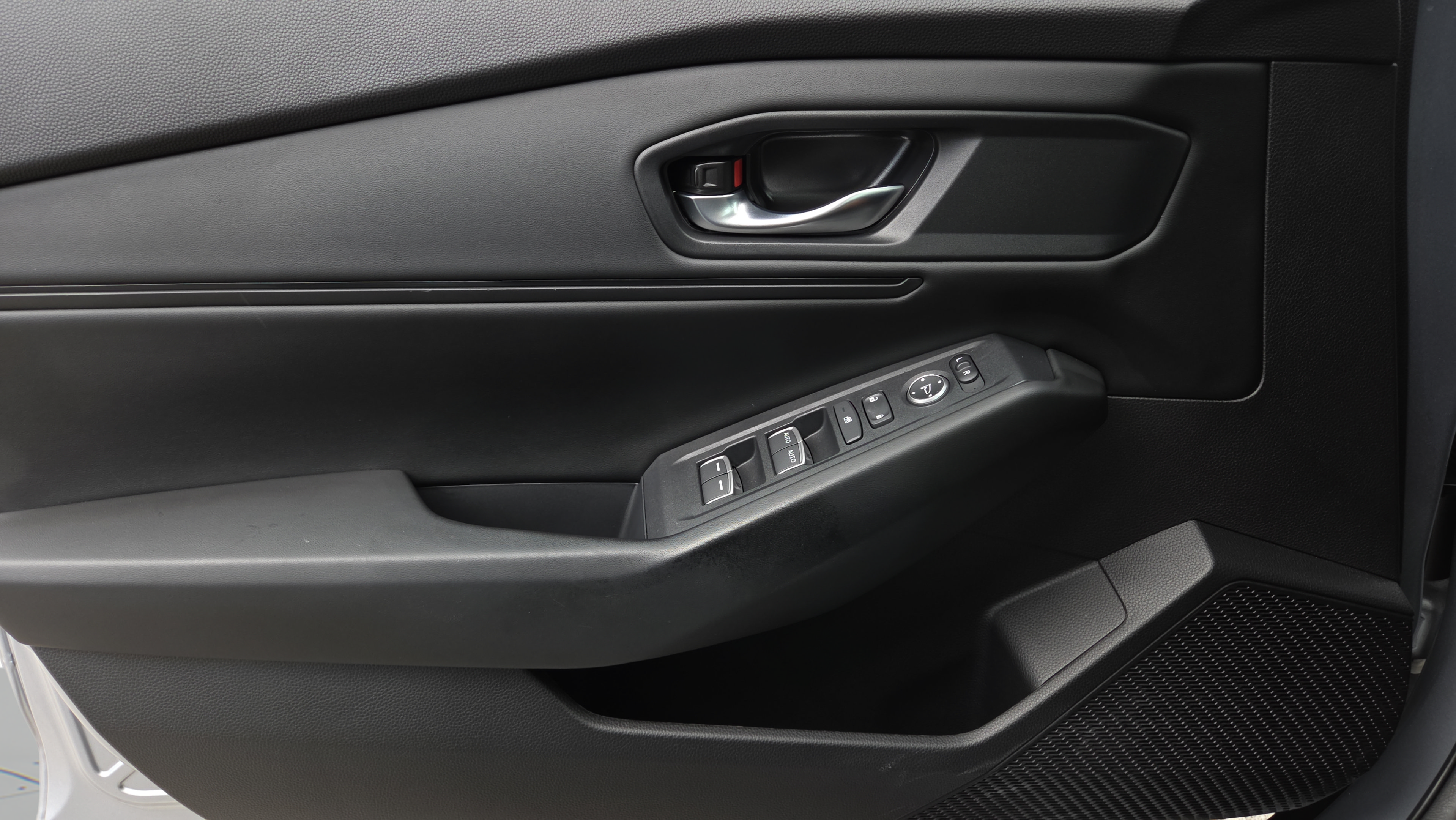 Used 2023 Honda Accord EX image 38