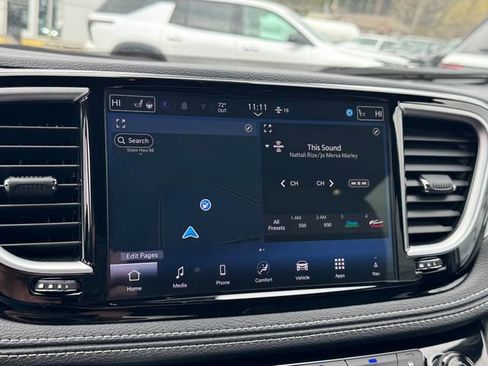 New 2026 Chrysler Pacifica Limited w/ S Appearance Package image 15