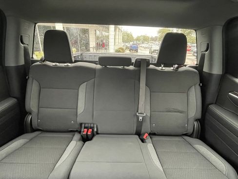 Used 2025 Chevrolet Silverado 1500 LT image 23