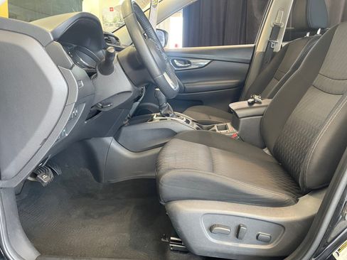 Used 2020 Nissan Rogue SV AWD/4WD image 12