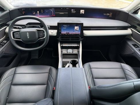 Certified 2025 Lincoln Nautilus Premier AWD/4WD image 26