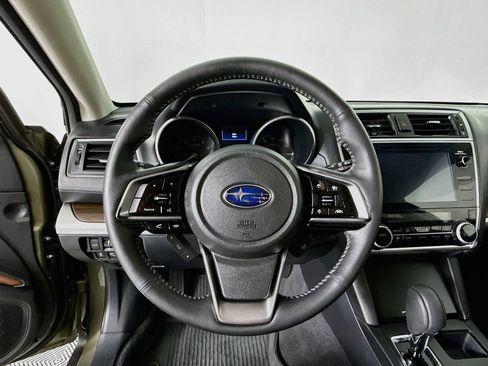 Used 2019 Subaru Outback 3.6R Touring w/ Popular Package #3A AWD/4WD image 12