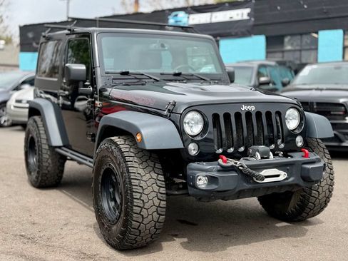 Used 2016 Jeep Wrangler Rubicon AWD/4WD image 1