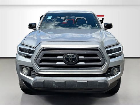 Used 2023 Toyota Tacoma TRD Off-Road image 2