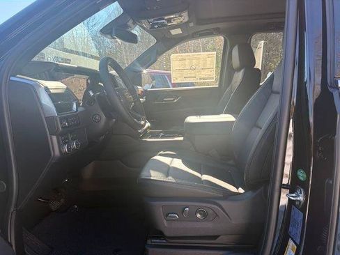 New 2026 GMC Yukon XL Denali w/ Sun & Power Step Package AWD/4WD image 14