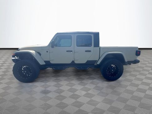 Used 2021 Jeep Gladiator Mojave w/ Trailer Tow Package AWD/4WD image 9