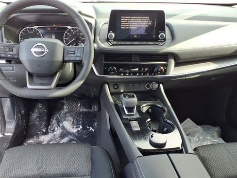 New 2026 Nissan Rogue SV image 9