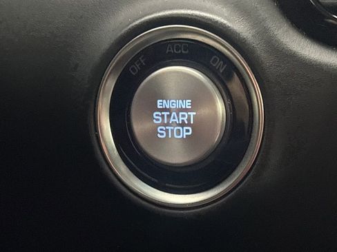 Used 2017 Genesis G90 5.0 Ultimate image 5