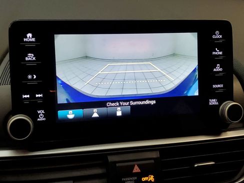 Used 2021 Honda Accord Sport image 3