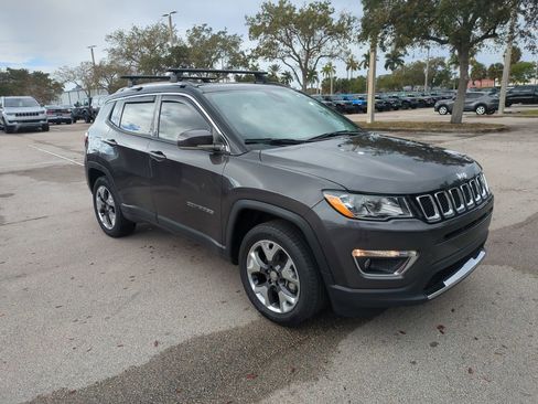 Used 2020 Jeep Compass Limited image 2