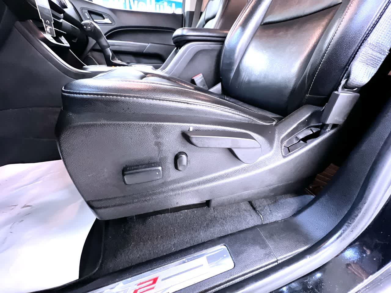 Used 2019 Chevrolet Colorado ZR2 w/ ZR2 Midnight Special Edition AWD/4WD image 13
