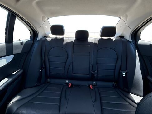 Used 2015 Mercedes-Benz C 300 Sedan image 22