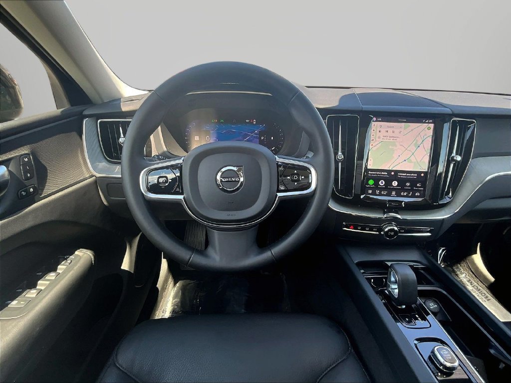 Used 2025 Volvo XC60 B5 Plus w/ Protection Package Premier AWD/4WD image 10