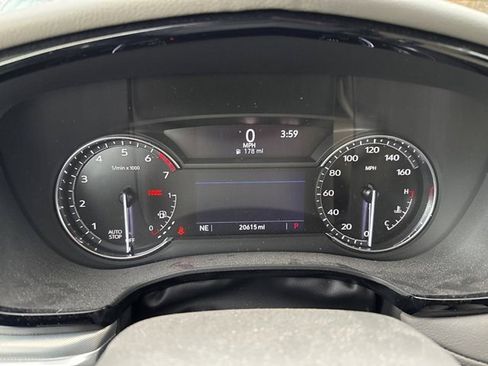 Used 2022 Cadillac XT5 Premium Luxury image 15