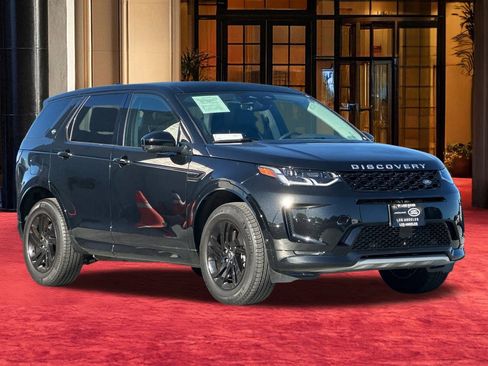 Used 2025 Land Rover Discovery Sport S image 8