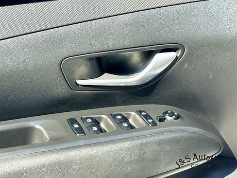 Used 2024 Hyundai Santa Cruz SE image 21