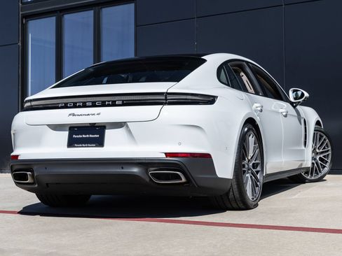 Certified 2026 Porsche Panamera 4 AWD/4WD image 11
