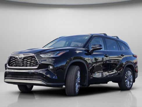 Used 2026 Toyota Highlander Platinum AWD/4WD image 20