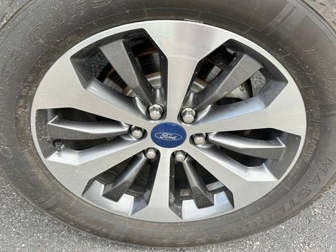 Used 2019 Ford F150 XL w/ Equipment Group 101A Mid RWD image 24