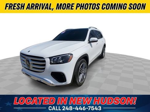 Used 2025 Mercedes-Benz GLS 450 4MATIC image 6