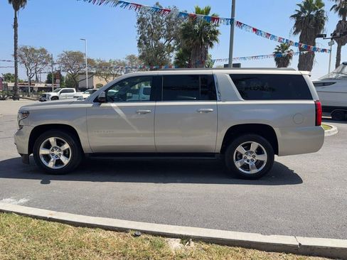 Used 2017 Chevrolet Suburban LT image 5