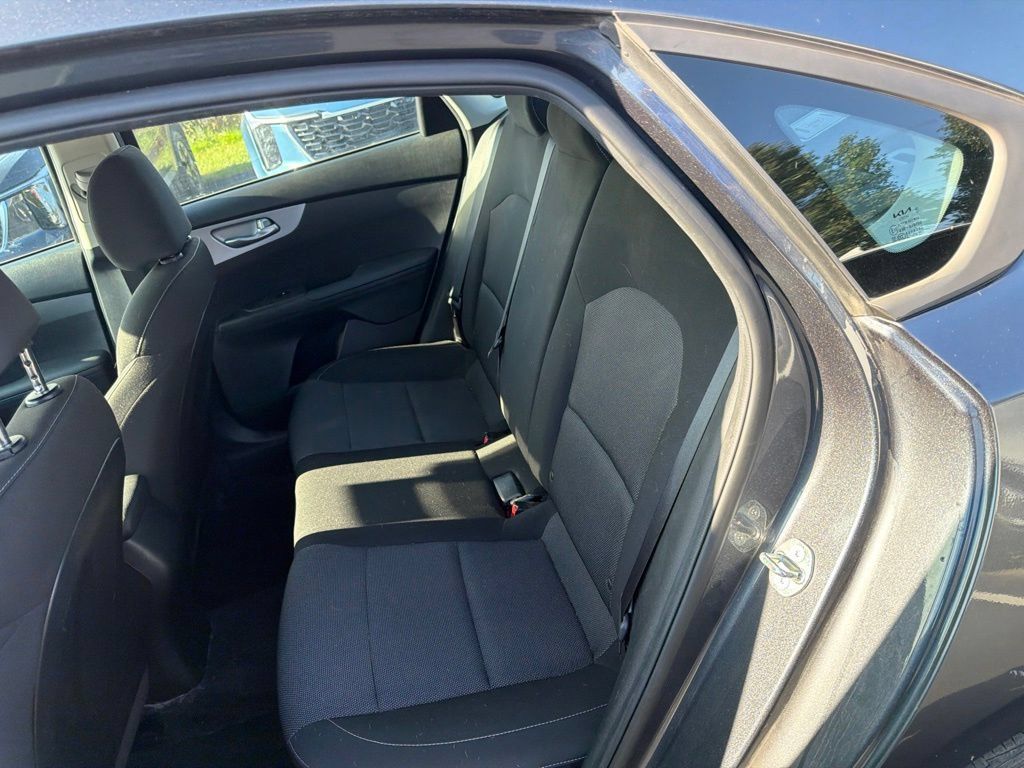 Certified 2023 Kia Forte LXS w/ LXS Technology Package FWD image 10