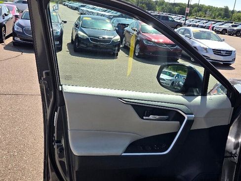 Used 2023 Toyota RAV4 XLE image 11