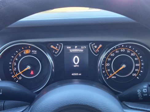 Used 2023 Jeep Wrangler Sport image 19