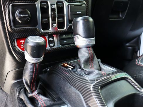 Used 2021 Jeep Gladiator Rubicon AWD/4WD image 57