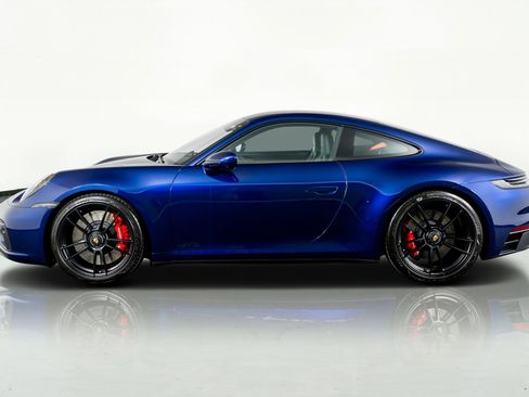 Used 2024 Porsche 911 Carrera GTS w/ Premium Package image 16