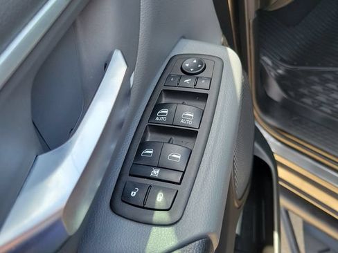 Used 2022 RAM 1500 Lone Star AWD/4WD image 19