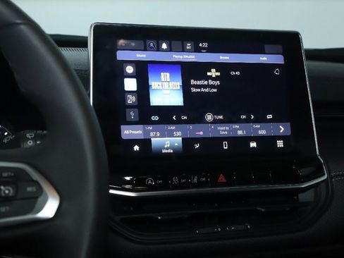 Used 2023 Jeep Compass Altitude image 25