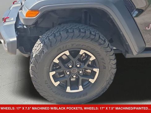 Used 2025 Jeep Wrangler Unlimited Rubicon AWD/4WD image 12