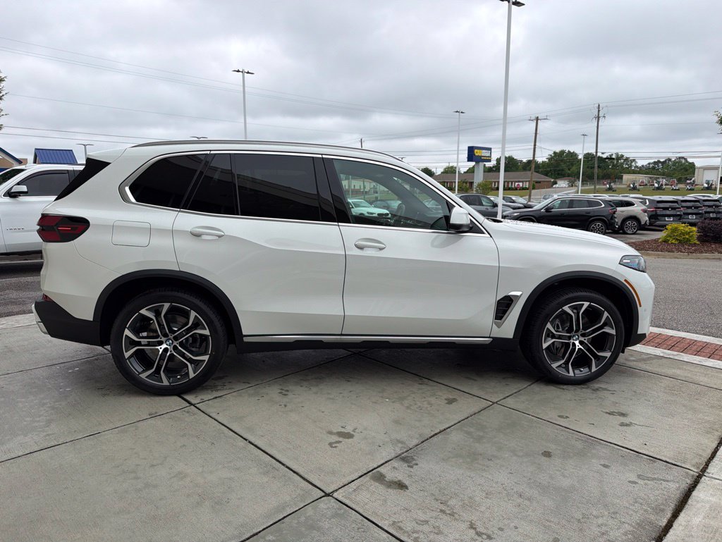 Used 2026 BMW X5 sDrive40i w/ Climate Comfort Package RWD image 7